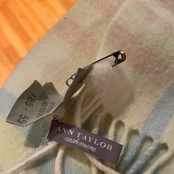 Ann Taylor Long Cashmere Scarf - Picture 5 of 5